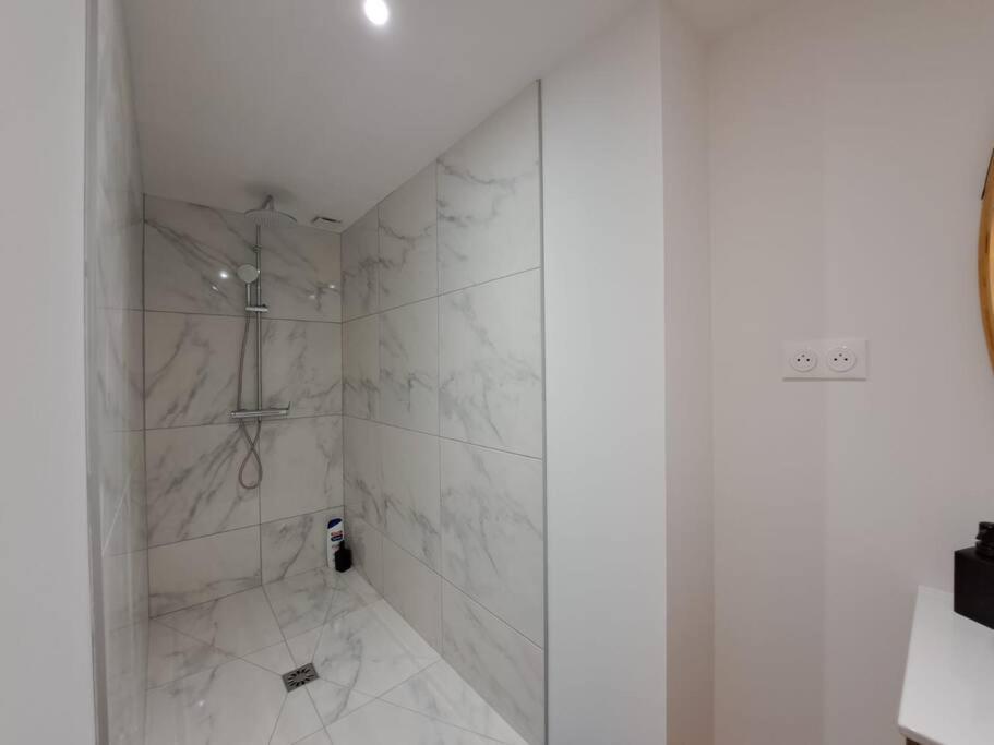 Mascate - Appartement Climatise En Hypercentre Reims Kültér fotó